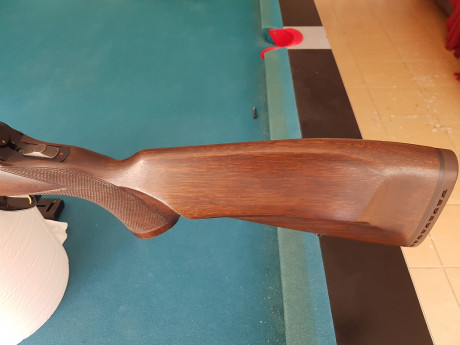 Vendo Verney Carron calibre 30-06 por 800€, ha tirado 3 cajas de 20 cartuchos lo vendo para hacer caja 10