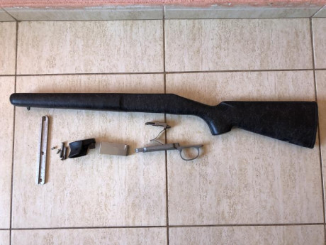 Buenas tardes!
Vendo culata de Remington 700 SA, Sendero, con accesorios. 
Culata sintética con esqueleto 00