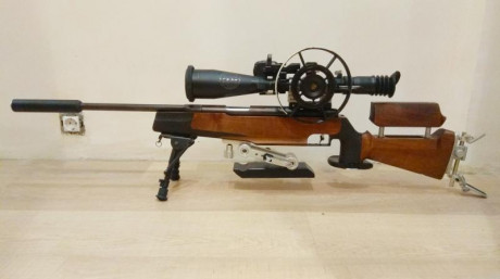 Buenas tardes compañeros. Alguno de vosotros a tenido,tiene o sabe algo sobre esta carabina whalther lgv 70