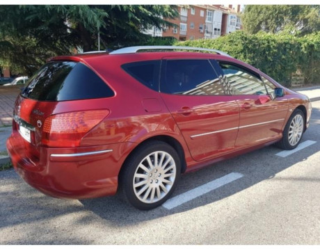 Hola compañeros, pongo en venta el coche de mi madre. Saludos!

Peugeot 407 SW 2.7 HDI Premium Aut. V6 00