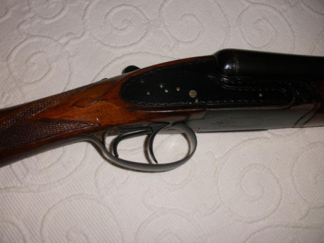Cambio escopeta Victor Sarasqueta cal. 12/70 expulsores automáticos, en muy buen estado, por rifle cal. 01