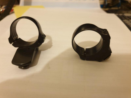 Se venden anillas marca APEL, de 30 mm., originales APEL, con su correspondiente logotipo grabado, practicamente 02