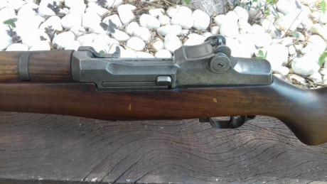   Buenas tardes

Pongo en venta un M1 Garand en calibre 30-06.
Fabricado por SA en marzo de 1945.

Cañón 00