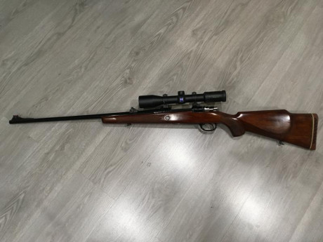 Un buen amigo vende un rifle Santa Bárbara modelo 1000 calibre 7mm RM, con monturas Warne desmontables 00