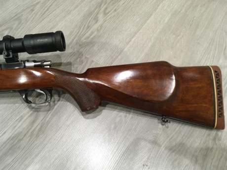 Un buen amigo vende un rifle Santa Bárbara modelo 1000 calibre 7mm RM, con monturas Warne desmontables 10