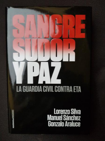 No sabía a qué hilo subir este tema. A lo largo de los años he ido coleccionando, además de cientos de 112