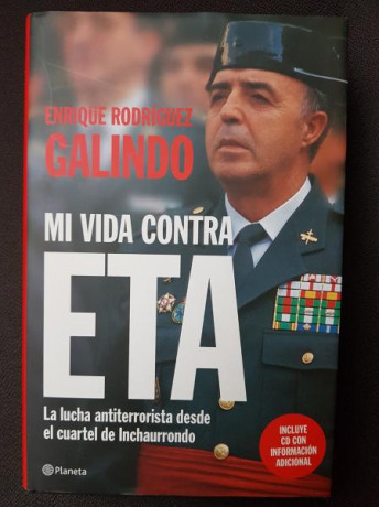 No sabía a qué hilo subir este tema. A lo largo de los años he ido coleccionando, además de cientos de 111