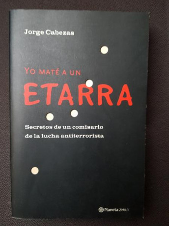 No sabía a qué hilo subir este tema. A lo largo de los años he ido coleccionando, además de cientos de 110