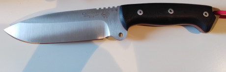 Vendo J&V Celtíbero en G-10 negro con funda de cordura, totalmente nuevo a estrenar, no ha cortado 01