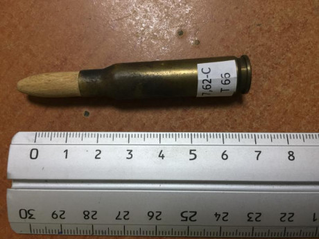 Hola buenos días una de mis vainas de 7,62 tiene un marcaje muy diferente a las demás me gustaría saber 82