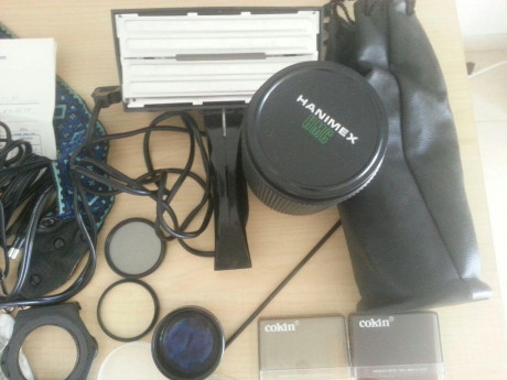 Vendo este conjunto de camara analogica Pentax y diferentes accesorios, todos en buen estado y funcionamiento 22