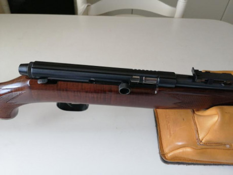 Hola, pongo a la venta esta Carabina marca Krico, calibre 22, se puede tirar en semi y tiro a tiro. la 00
