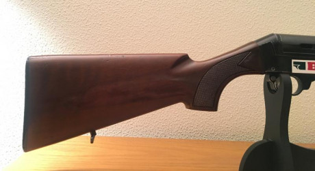 Vendo escopeta segunda mano  BENELLI 121 
Calibre 12 con polichoque y boquilla protectora
Largo cañón 01