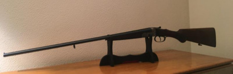 Vendo escopeta segunda mano paralela  marca AYA 
 Calibre 14mm  (32-65) 
Largo cañones 70 cm.
Extractora.
Muy 02