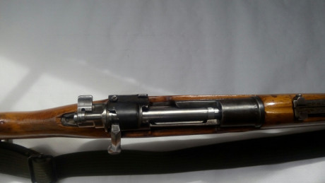 Buenos días.
A la venta un Mauser Radom de los traidos en la Guerra Civil. En su día le retocaron la madera 11