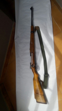 Buenos días.
A la venta un Mauser Radom de los traidos en la Guerra Civil. En su día le retocaron la madera 10