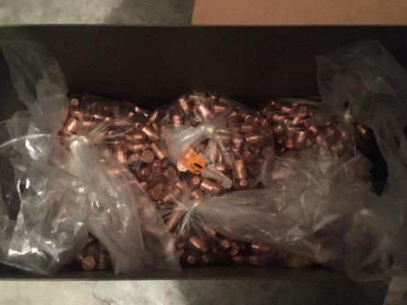 VENDO PUNTAS 40S&W DE 180GR FMJ

SON BLINDADAS Y EN PAQUETES DE 100, ME QUEDAN UNAS 1.950 PUNTAS.

 140