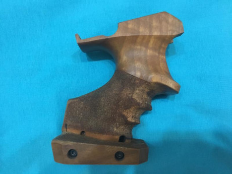 Vendo cacha para pistola pardini SP - talla M - presio 110 € con trasporte incluido.

TE Wassap : 637335552 02