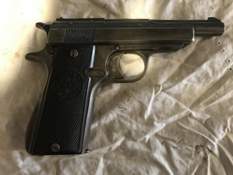 Vendo Star modelo IN 9mm corto en estado excepcional.
100 euros portes aparte 00