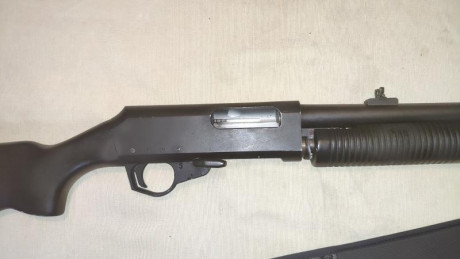  Import Mi8 2711.jpg Vendo escopeta Franchi de corredera, 5+1, por 150,00€. Se puede ver en Barcelona. 01