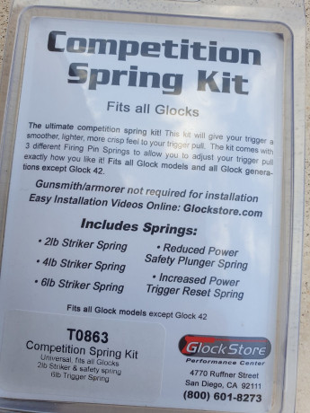 Vendo pack indivisible con los siguientes accesorios o piezas para Glock 17, en su mayoría a estrenar 10