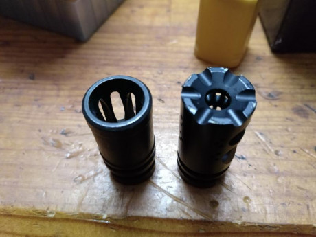 Vendo freno usado para ar 15 , en perfecto estado 25€  rosca  1/2X28 para el 222
8mm,7mm, 308m 44 40 9mm 02