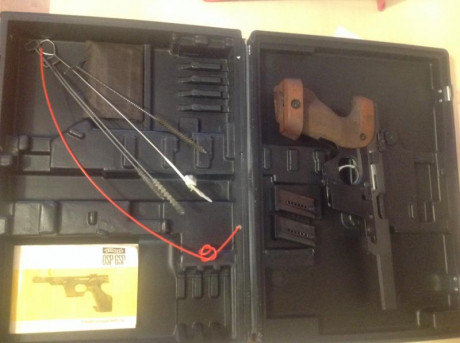 Vendo una pistola Walther GSP con el carro del .22. Se entrega con su maletín, instrucciones, dos cargadores 00
