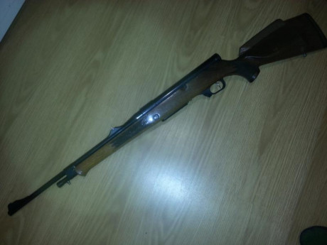 Vendo rifle Voere 2185 calibre 9,3 x 62. 
Se puede ver en Alcalá de Henares. Gastos de envío a cargo del 02