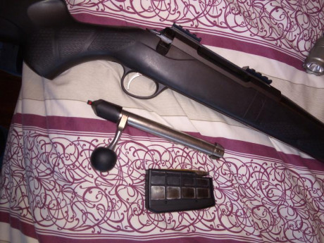 Tika t3 en calibre 9.3x62 alxa y punto de mira  700€en brebe pondre fotos no me deja el tlf el rifle esta 41