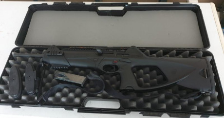 Se vende carabina Beretta CX4 Storm calibre 9mm, posible sobre 500 disparos, se incluye correa, 2 alargadores 00