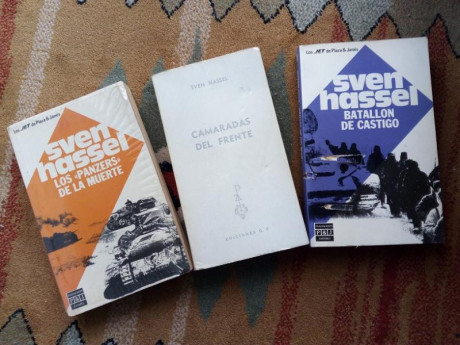 En venta tres libros del conocidisimo autor Sven Hassel  sobre batallas de la 2ª Guerra Mundial en las 00