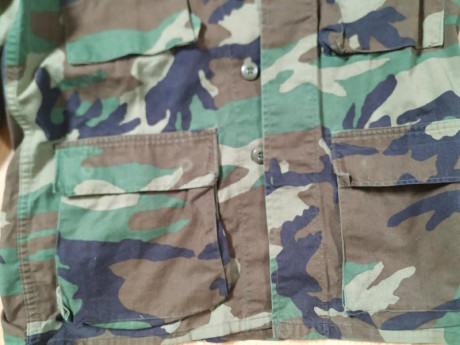 Vendo esta camisa del ejecito de Estados Unidos esta en muy buen estado, la talla es una small/regular
El 01