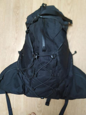 Vendo esta mochila de la marca Karrimor de la serie SF, indestructible, esta usada pero como nueva.
El 02