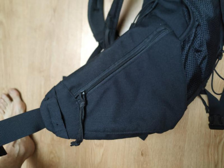 Vendo esta mochila de la marca Karrimor de la serie SF, indestructible, esta usada pero como nueva.
El 31
