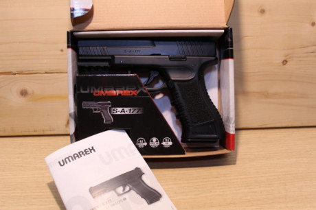 Calibre 4,5 (.177) en CO2
2,5 julios
Cargador 19 BB
fabricada por UMAREX
Sin ningun arañazo ni marca de 02