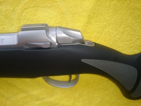 SE VENDE  rifle SAKO 85 FINNLIGHT 7 RM  NUEVO SIN ESTRENAR guiado marzo 2019 con su garantia 
sin pelo, 00