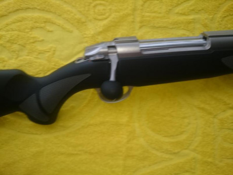 SE VENDE  rifle SAKO 85 FINNLIGHT 7 RM  NUEVO SIN ESTRENAR guiado marzo 2019 con su garantia 
sin pelo, 30