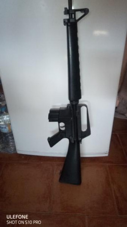 Vendo carabina marca adler replica del m16 en calibre del 22lr. Esta en muy buen estado. Los portes son 61