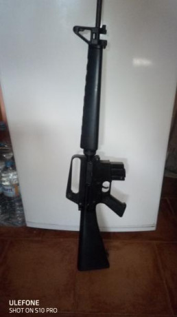 Vendo carabina marca adler replica del m16 en calibre del 22lr. Esta en muy buen estado. Los portes son 60
