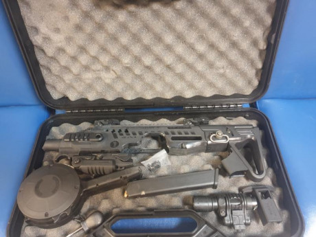 Se vende kit Roni G2 para glock 17 y 19, en excelente estado y que incluye miras abiertas, maletines original, 00