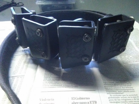 Lo dicho busco portacargadores para cinturón de IPSC concretamente para cargadores de CZ Shadow 2, si 11