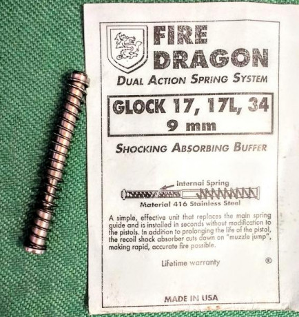 Se vende lote Glock 17 de 2ª generación, (Vendida), armero UNE-EN 1143-1-98, para tres armas cortas y 130