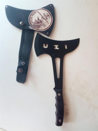 REBAJADA Vendo hacha de campamento marca UZI, muy ligera y bien cuidada, con funda para llevar en el cinturón, 01