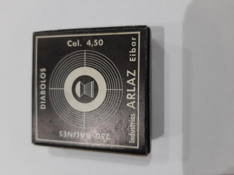 Un saludo a todos los foreros.
Pongo en venta cajas de balines diabolo de la marca ARLAZ en calibre 4,5 12