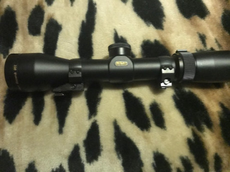 Buenos días, vendo rifle TITAN 6 de cerrojo en calibre 300 wm. Lo vendo con visor y monturas. El visor 00