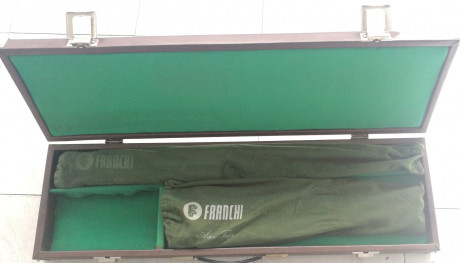 Un amigo vende una Franchi Astore trap en perfecto estado de madera y hierros. 
Muy poco usada. 
Cañones 00