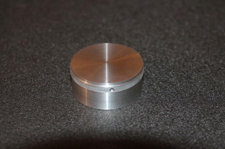 Vendo vários acessórios:

- turreta en aluminio com 49mm de diametro exterior, 28,8mm de diametro interior 02