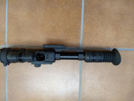 Nuevo yukon photon con base especial para carril weaver Warner. Sin usar ni un solo tiro
, comprado este 02