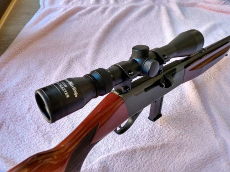 Muy buenas, vendo carabina Anschutz 22 Lr en perfecto estado. Tiene una buenísima precisión. Lleva acoplado 01