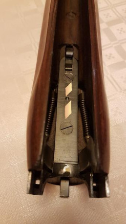 Vendo escopeta superpuesta para tiro al plato. Cañones de 74cm. calibre 12/70. Choques 1 y 3 estrellas. 11